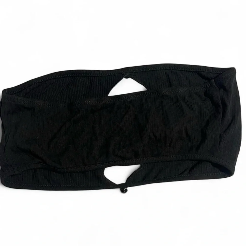 SHEIN Black Strapless Cutout Tube Top